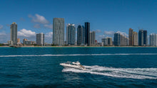Load image into Gallery viewer, 45' SEA RAY SUNDANCER