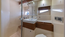 Load image into Gallery viewer, 45' SEA RAY SUNDANCER