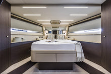 Load image into Gallery viewer, 65' NUMARINE