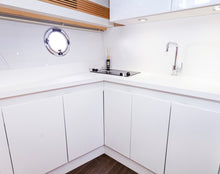 Load image into Gallery viewer, 46' BENETEAU