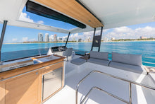 Load image into Gallery viewer, 50&#39; FOUNTAINE PAJOT
